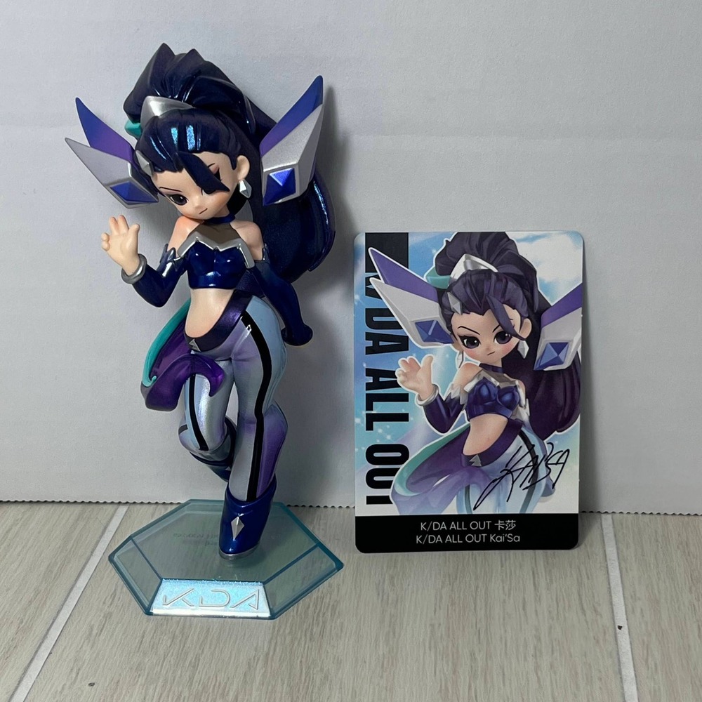 Pop Mart League of Legends K/DA All Out Series Kai'Sa Figure Blue Purple Blue